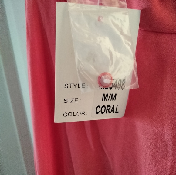 Coral maxi dress with open back and lace detail - Picture 9 of 14